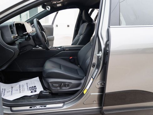 Certified 2026 Toyota Crown XLE image 43