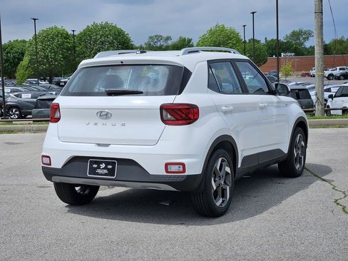 New 2026 Hyundai Venue SEL FWD image 7