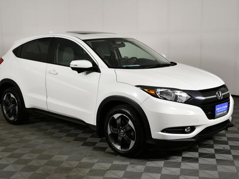 Used 2018 Honda HR-V EX image 4