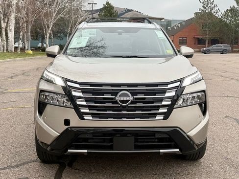 New 2026 Nissan Rogue Platinum image 8