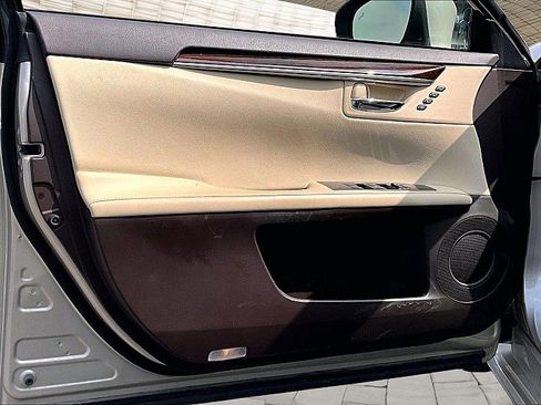 Used 2017 Lexus ES 350 w/ Luxury Package FWD image 15