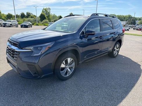 Used 2023 Subaru Ascent Premium w/ Convenience Package AWD/4WD image 1