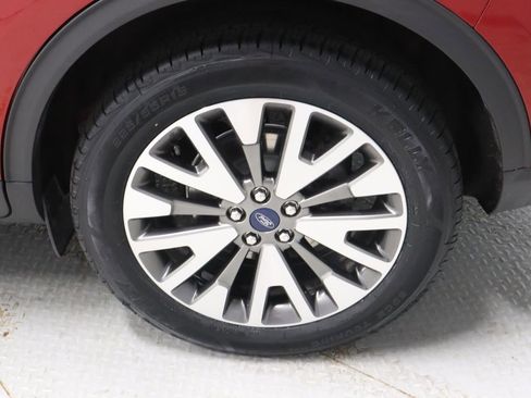Certified 2020 Ford Escape Titanium AWD/4WD image 20