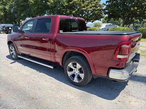 Used 2021 RAM 1500 Laramie AWD/4WD image 5