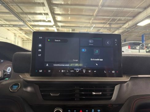 Used 2025 Ford Explorer ST-Line w/ Premium Package RWD image 22