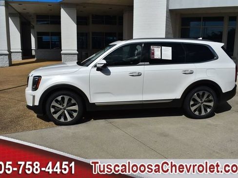 Used 2020 Kia Telluride S w/ S 8 Passenger Seating Package FWD image 6