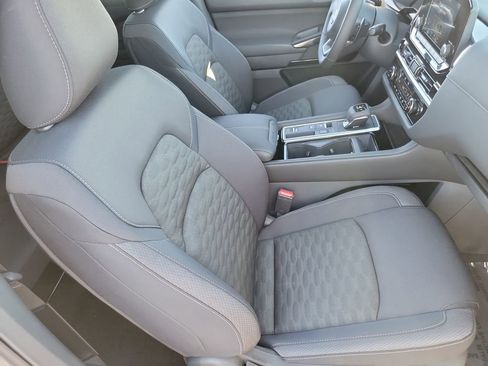 New 2025 Nissan Pathfinder SV w/ Black Appearance Package image 12