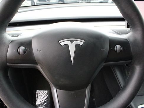 Used 2023 Tesla Model Y Long Range AWD/4WD image 15