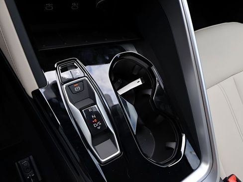 New 2025 Audi Q5 Premium image 25