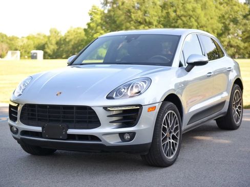 Used 2015 Porsche Macan S AWD/4WD image 18