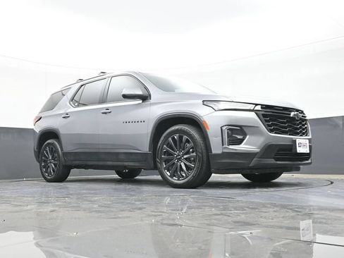 Used 2023 Chevrolet Traverse RS w/ LPO, Floor Liner Package AWD/4WD image 55
