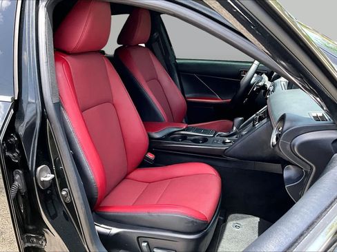 Used 2025 Lexus IS 300 w/ Premium Package RWD image 9