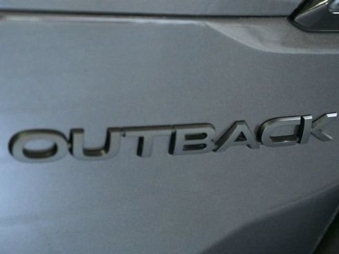 Used 2025 Subaru Outback Onyx Edition AWD/4WD image 13