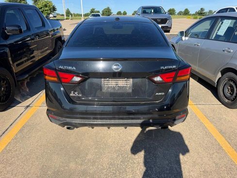 Used 2019 Nissan Altima 2.5 Platinum AWD/4WD image 3