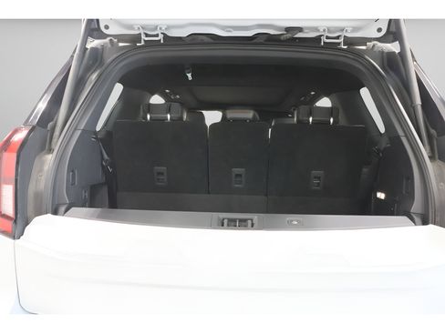Used 2025 Ford Expedition Tremor AWD/4WD image 29