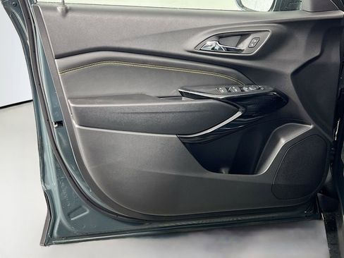 New 2026 Chevrolet Trax LT image 17