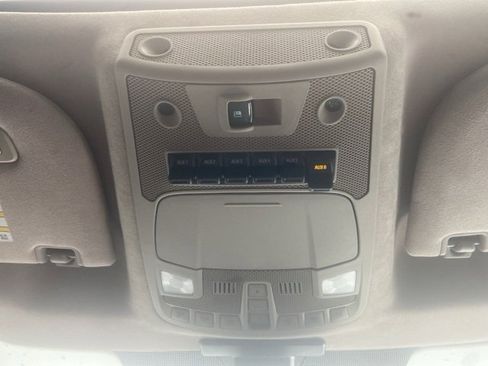 Used 2019 Ford F250 Limited w/ FX4 Off-Road Package image 29