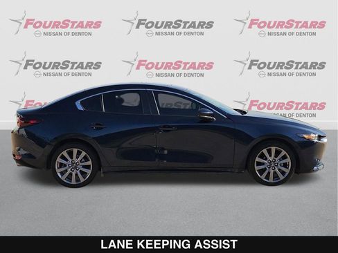 Used 2024 MAZDA MAZDA3 s FWD image 3
