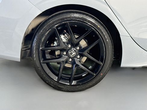 Used 2025 Honda Civic Sport image 33