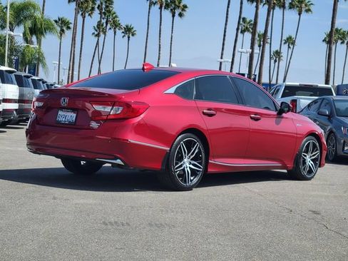 Used 2021 Honda Accord Touring image 4