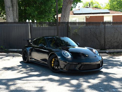Used 2018 Porsche 911 GT3 RWD image 24