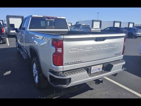 Used 2022 Chevrolet Silverado 3500 High Country w/ Z71 Off-Road Package AWD/4WD image 6