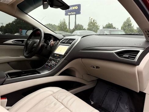 Used 2020 Lincoln MKZ Reserve w/ Luxury Package AWD/4WD image 21
