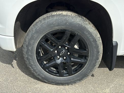 Certified 2022 Chevrolet Silverado 1500 RST AWD/4WD image 11