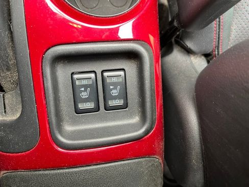 Used 2017 Nissan Juke SL image 32