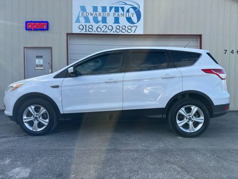 Used 2014 Ford Escape SE image 24