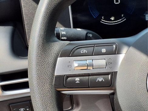 Used 2025 Hyundai Tucson SEL FWD image 16