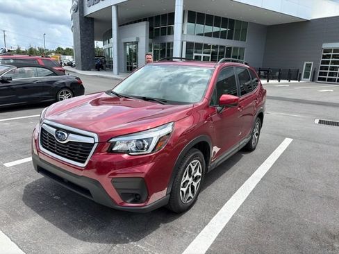 Used 2020 Subaru Forester Premium AWD/4WD image 2
