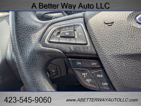 Used 2016 Ford Focus SE FWD image 10
