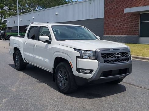 Certified 2025 Nissan Frontier SV w/ SV Convenience Package RWD image 1