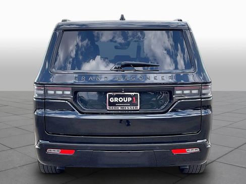 Used 2024 Jeep Grand Wagoneer Series II Obsidian w/ Quick Order Packagew 28T AWD/4WD image 5