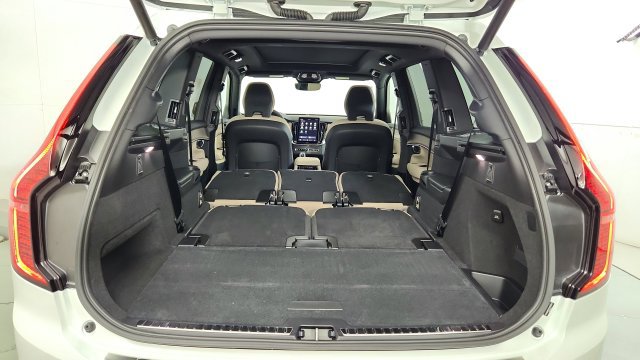 New 2026 Volvo XC90 T8 Plus w/ Protection Package AWD/4WD image 42