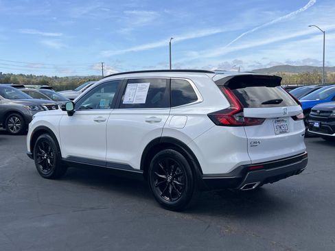 Certified 2025 Honda CR-V Sport image 3