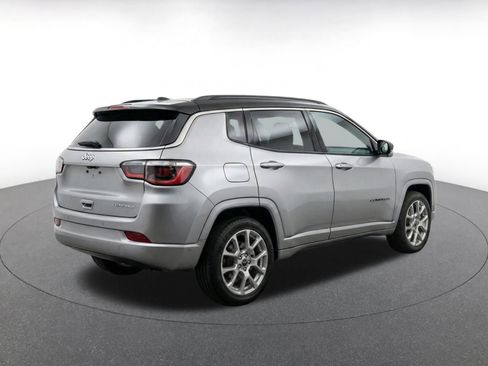 Used 2025 Jeep Compass Limited AWD/4WD image 11