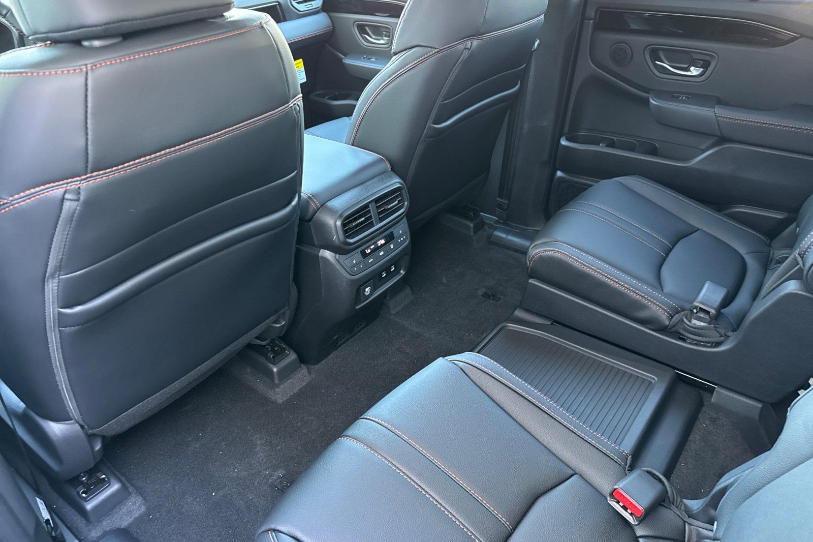 New 2026 Honda Pilot TrailSport image 11