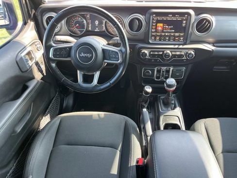 Used 2021 Jeep Wrangler Unlimited Sahara AWD/4WD image 12