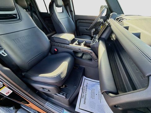 New 2026 Land Rover Defender 110 OCTA AWD/4WD image 15