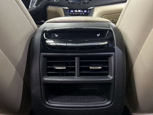 Certified 2019 Cadillac XT5 Premium Luxury FWD image 22