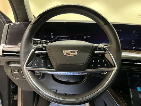 Used 2025 Cadillac Escalade Sport Platinum AWD/4WD image 10