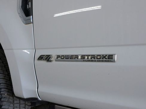 Used 2022 Ford F250 Platinum w/ FX4 Off-Road Package image 54