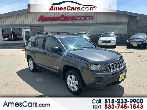 Used 2015 Jeep Compass Sport FWD image 1