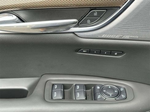 Certified 2025 Cadillac XT6 Premium Luxury w/ Platinum Package image 22