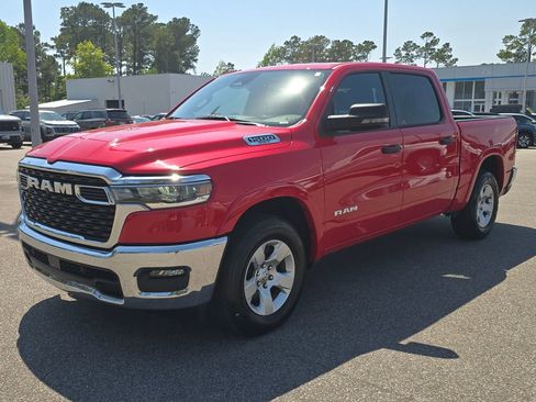 Used 2025 RAM 1500 Big Horn AWD/4WD image 1