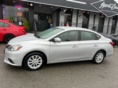 Used 2019 Nissan Sentra SV image 2