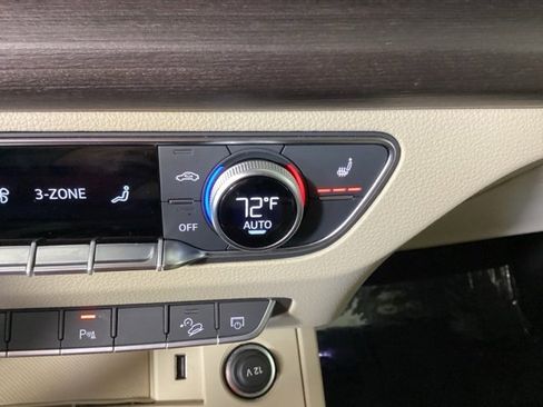 Used 2023 Audi Q5 2.0T Premium w/ Convenience Package image 25