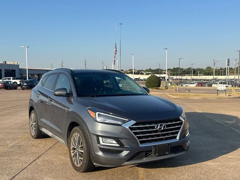 Used 2021 Hyundai Tucson Ultimate FWD image 2